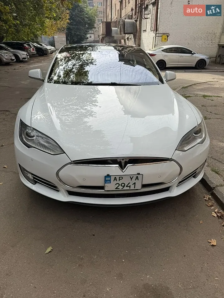 2014 Tesla Model S - мініатюра 13