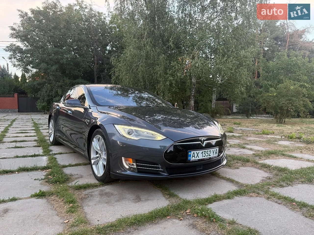2015 Tesla Model S - мініатюра 24