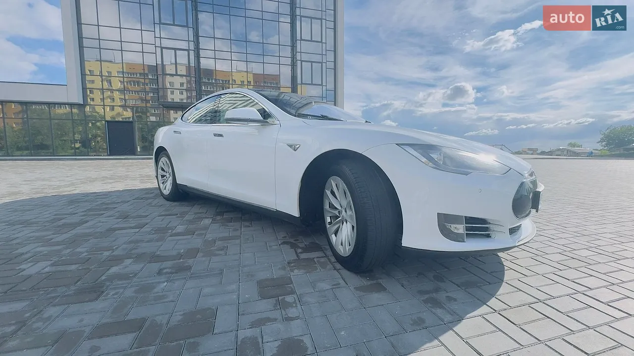 2013 Tesla Model S - мініатюра 26
