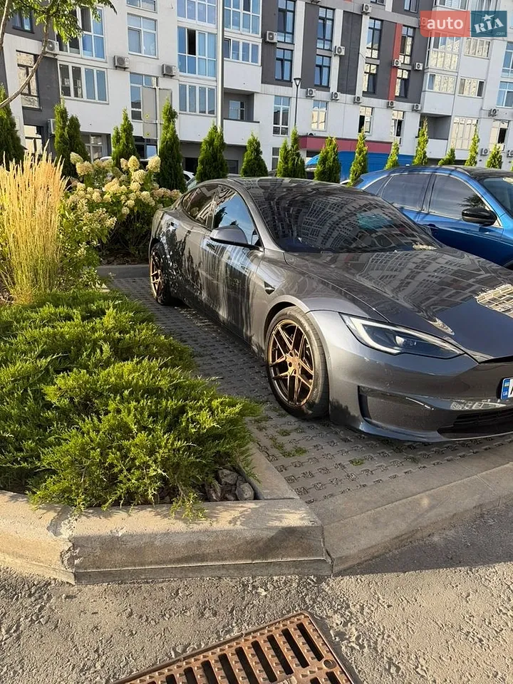 2022 Tesla Model S - мініатюра 8