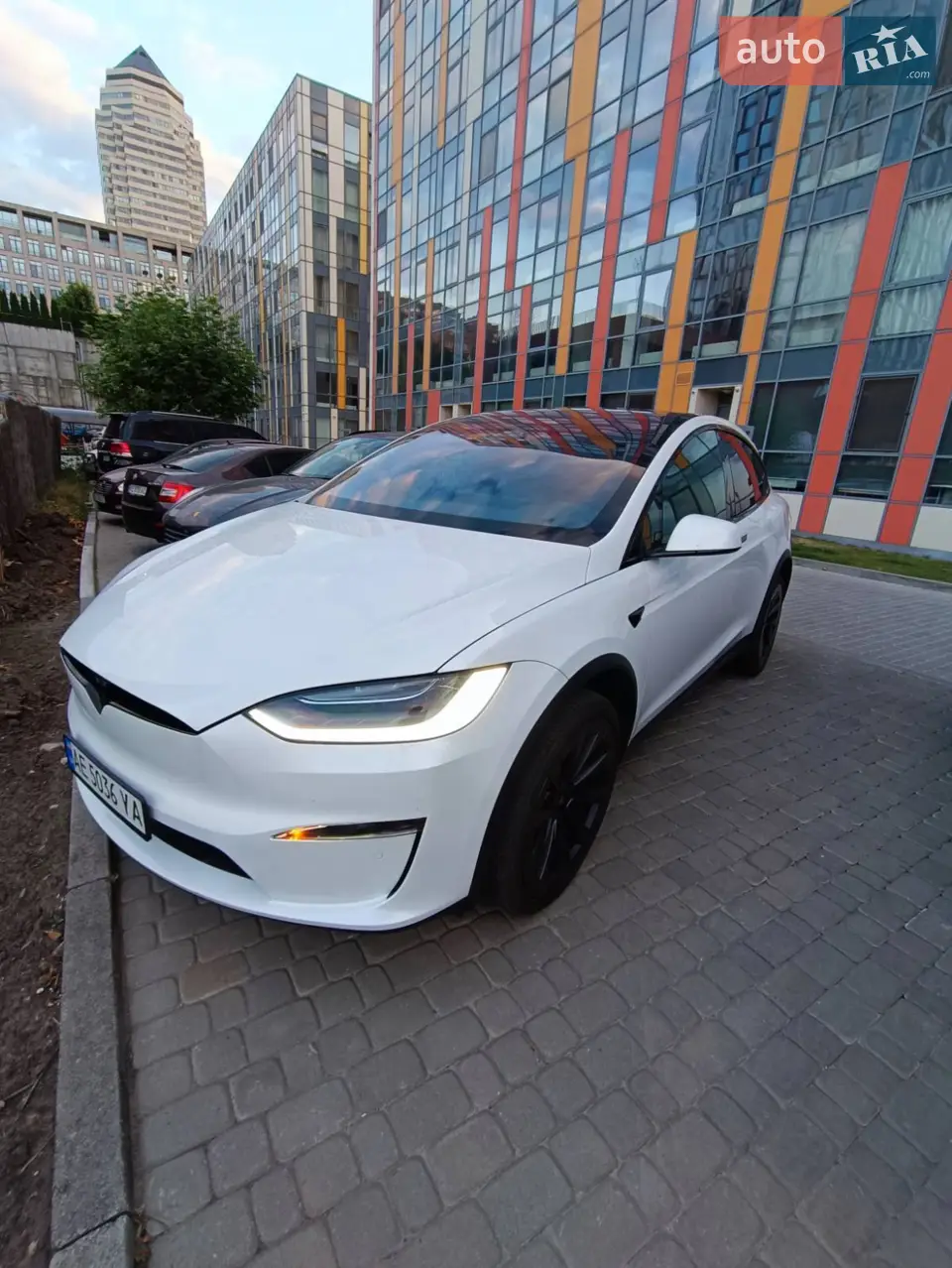 2022 Tesla Model X - мініатюра 23