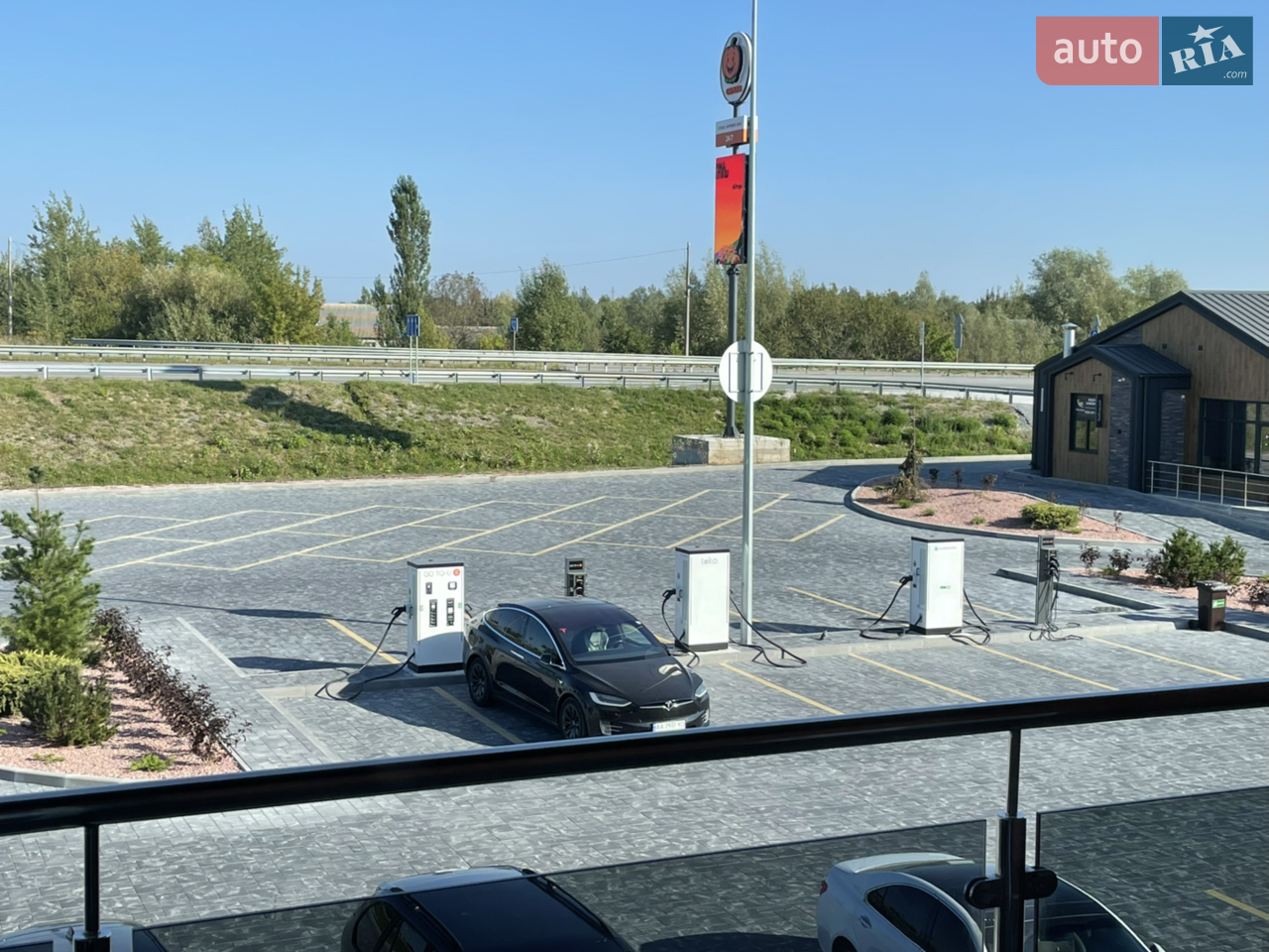 2017 Tesla Model X - мініатюра 23