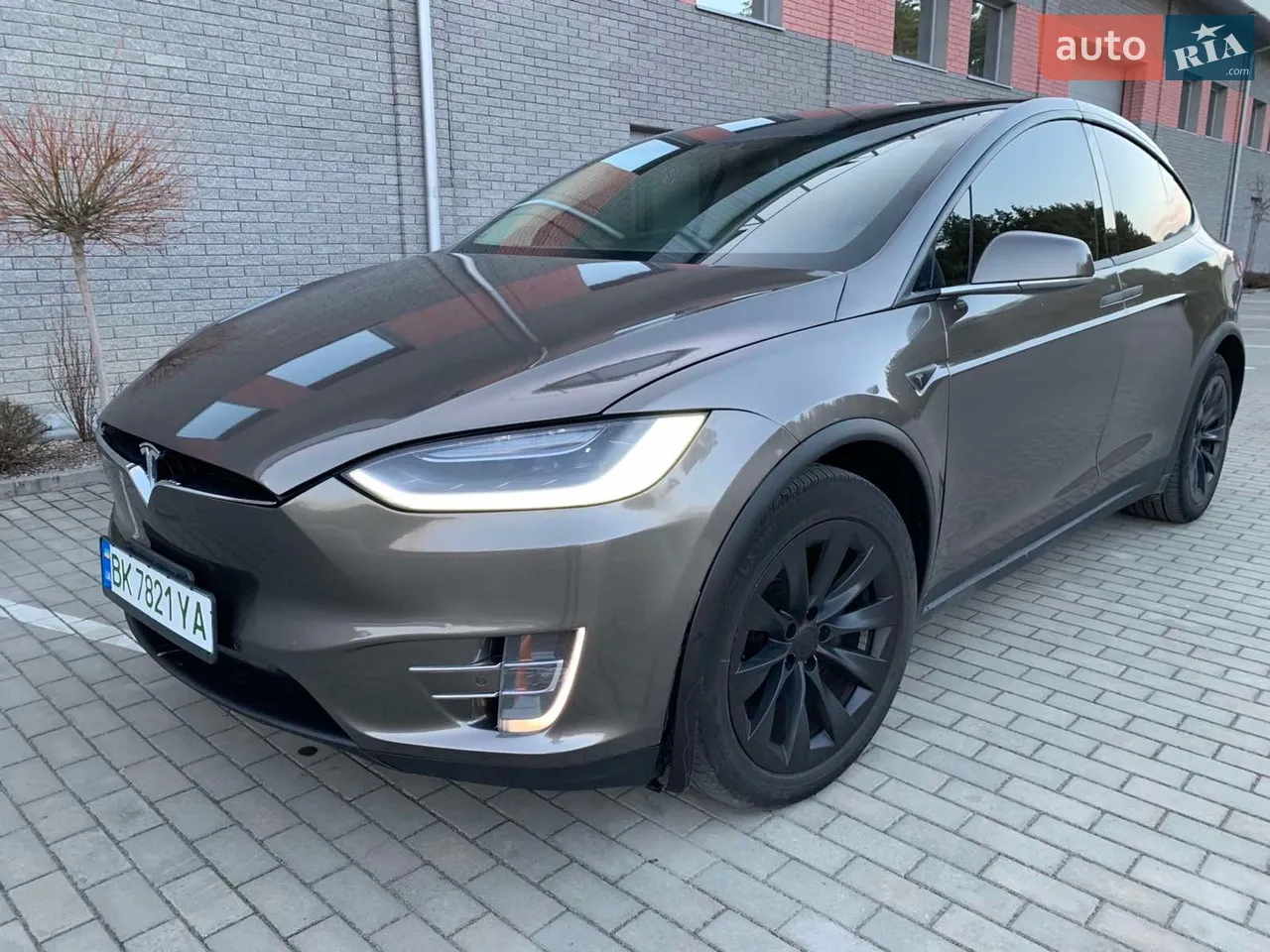 2016 Tesla Model X - мініатюра 37