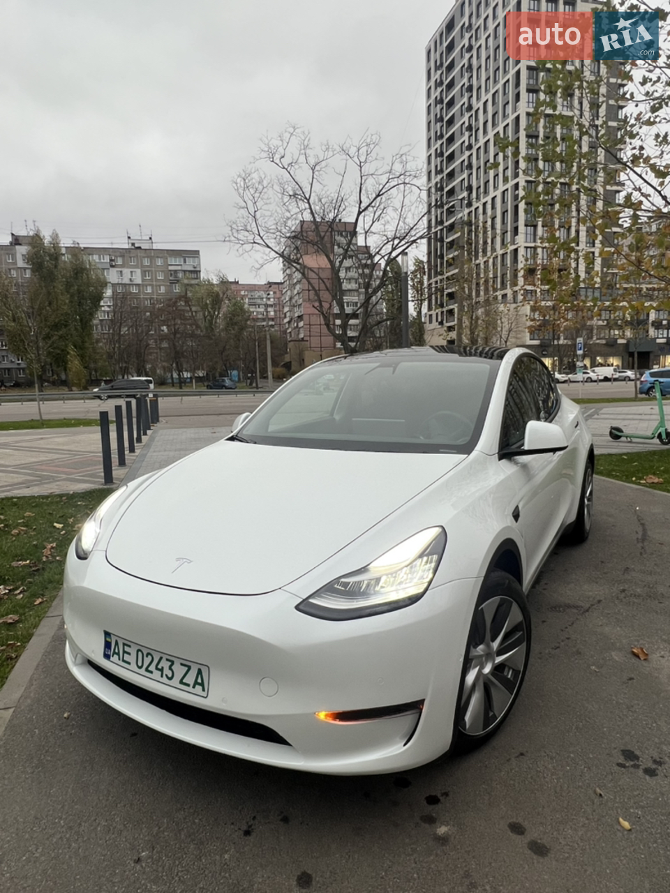 2020 Tesla Model Y - мініатюра 26