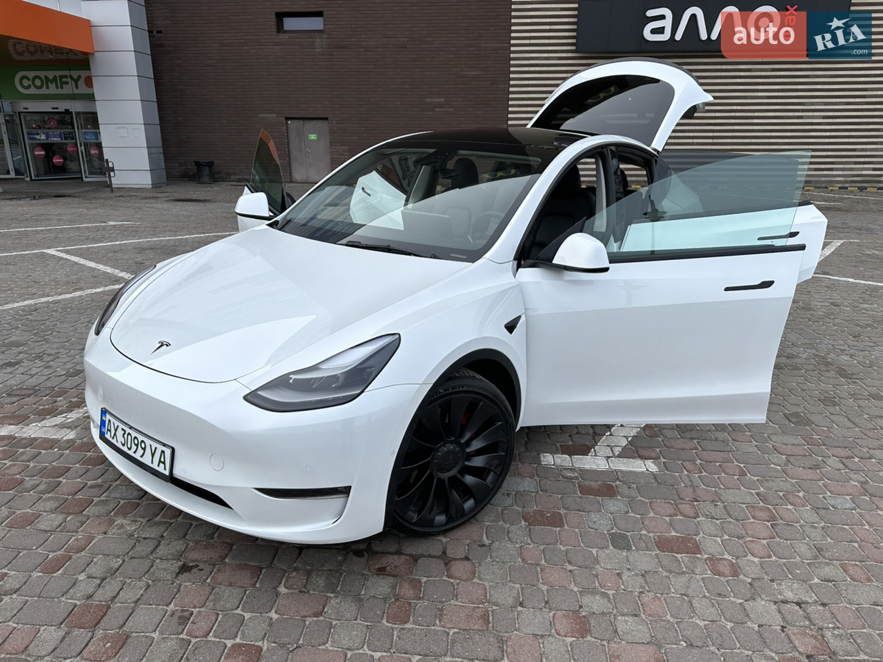 2021 Tesla Model Y - мініатюра 19