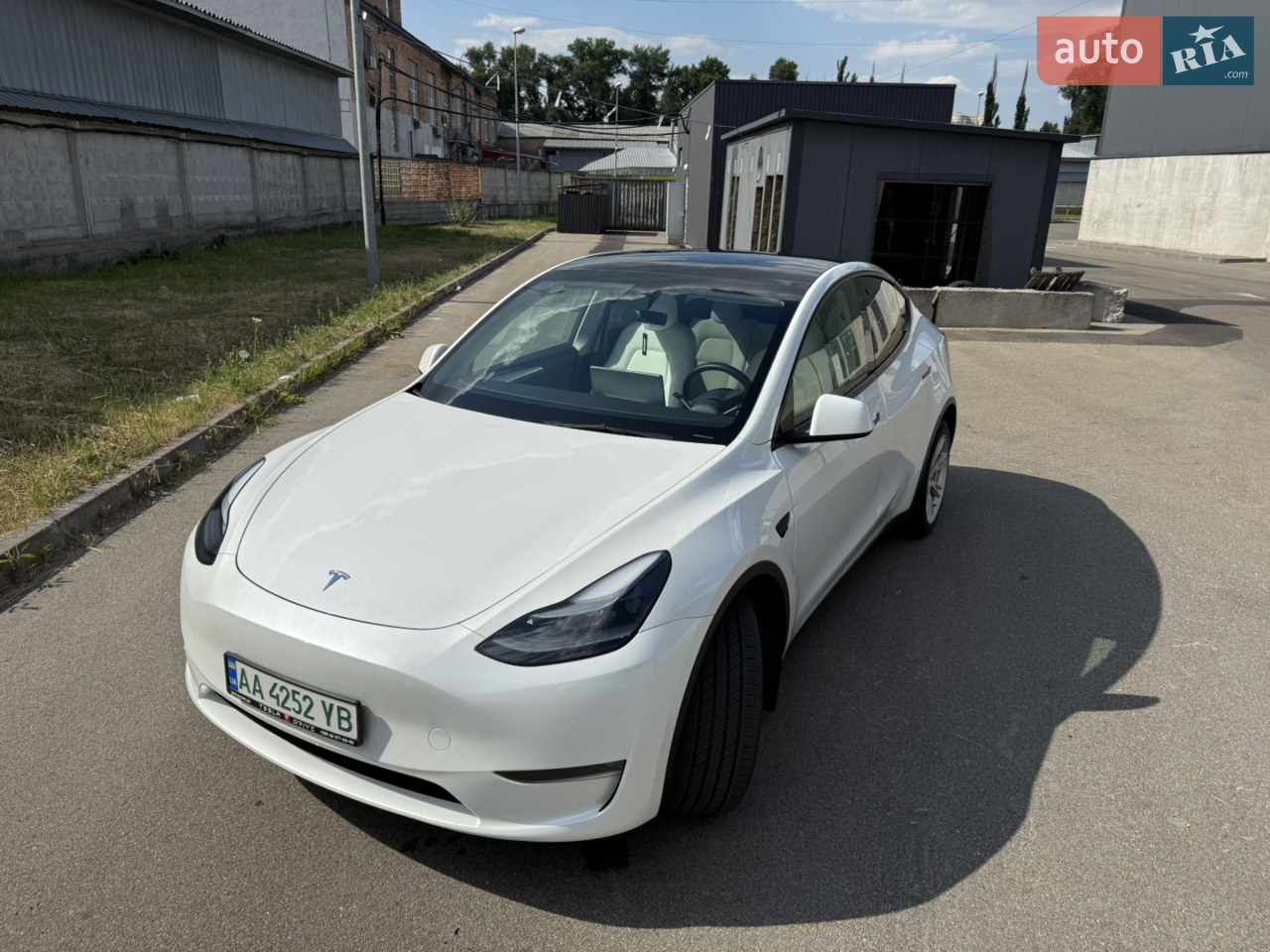 2022 Tesla Model Y - мініатюра 23