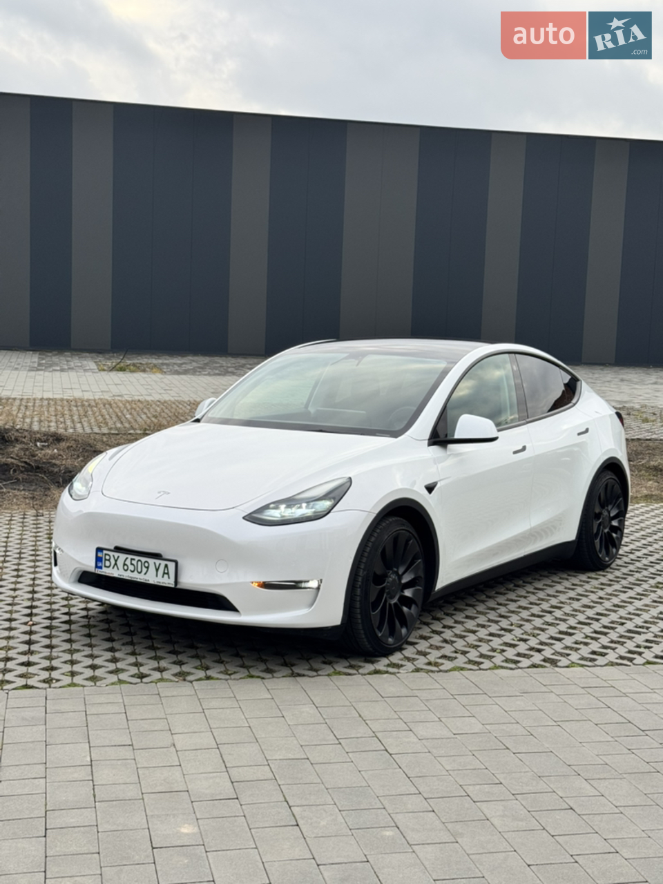 2022 Tesla Model Y - мініатюра 25