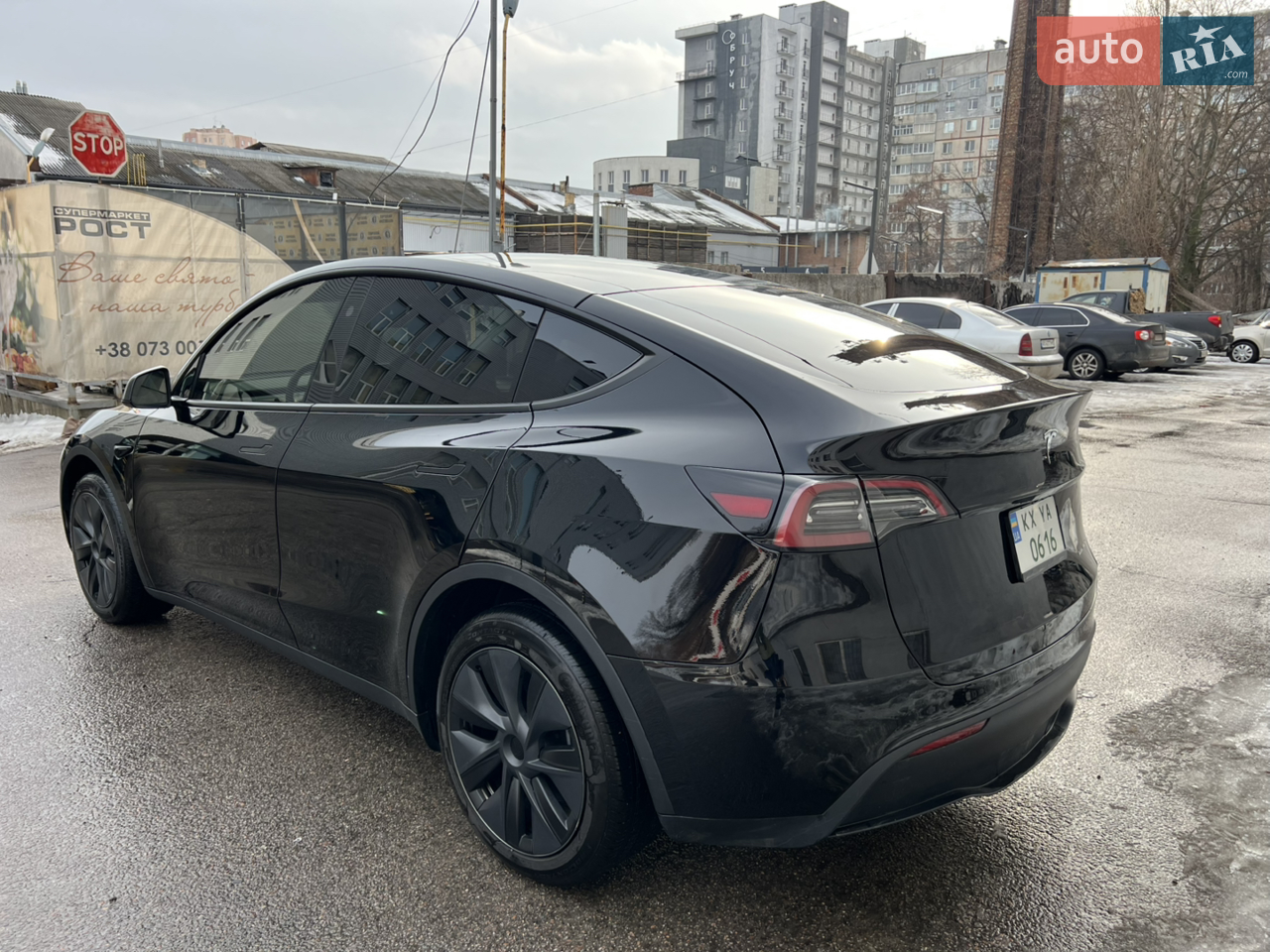 2024 Tesla Model Y - мініатюра 33