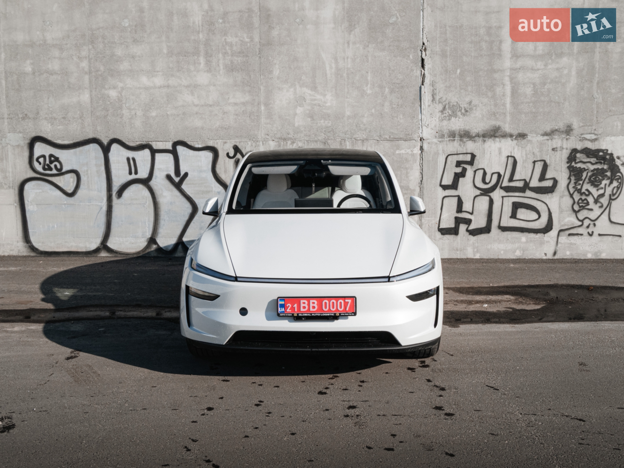 2025 Tesla Model Y - мініатюра 37