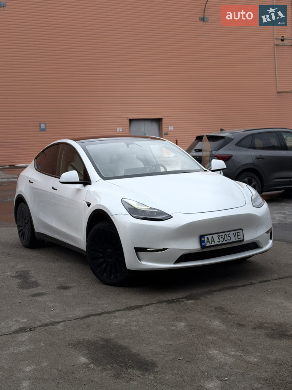 2024 Tesla Model Y - мініатюра 24