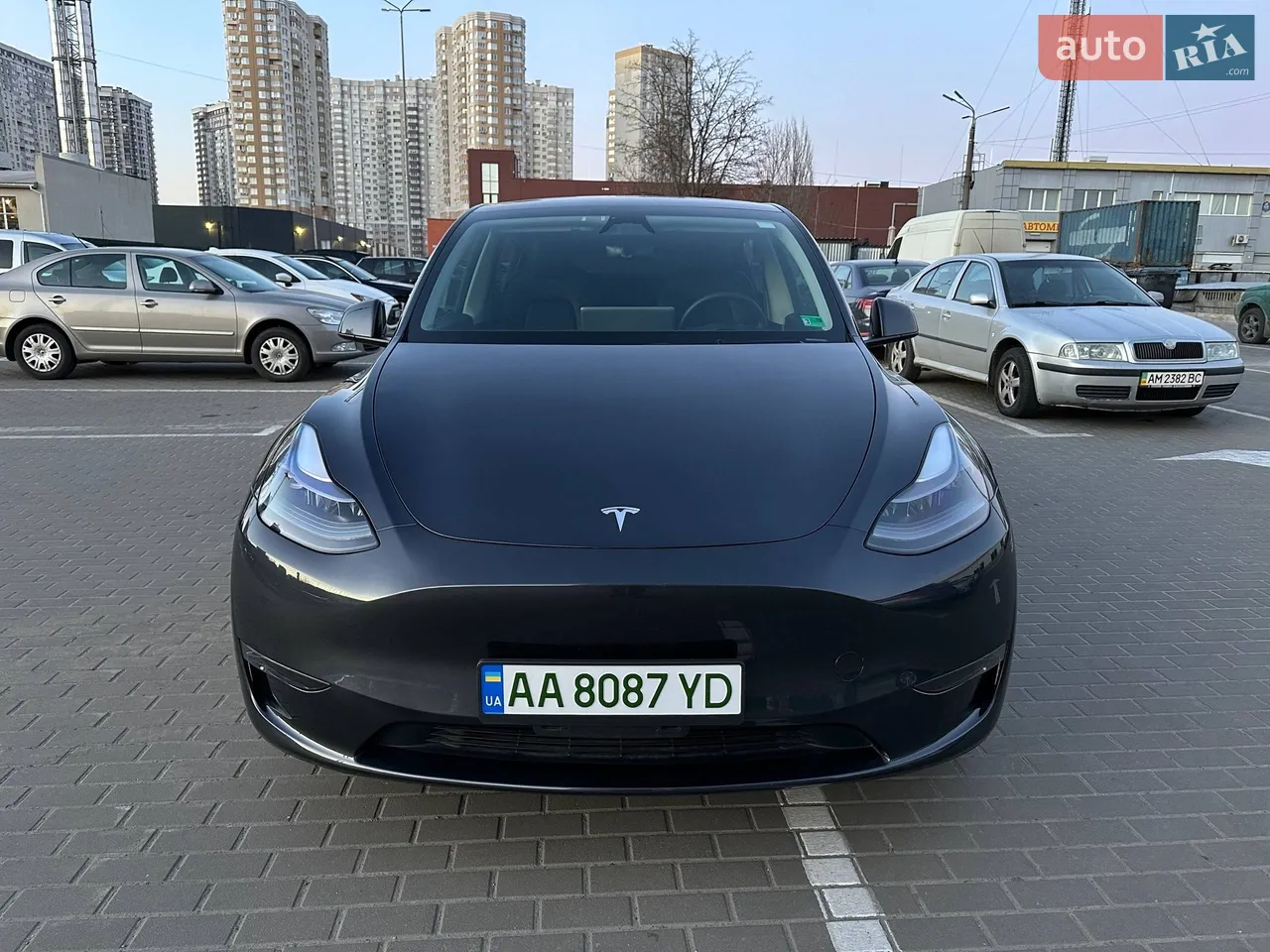 2024 Tesla Model Y - мініатюра 24