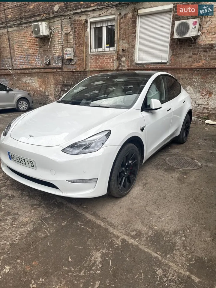 2021 Tesla Model Y - мініатюра 9