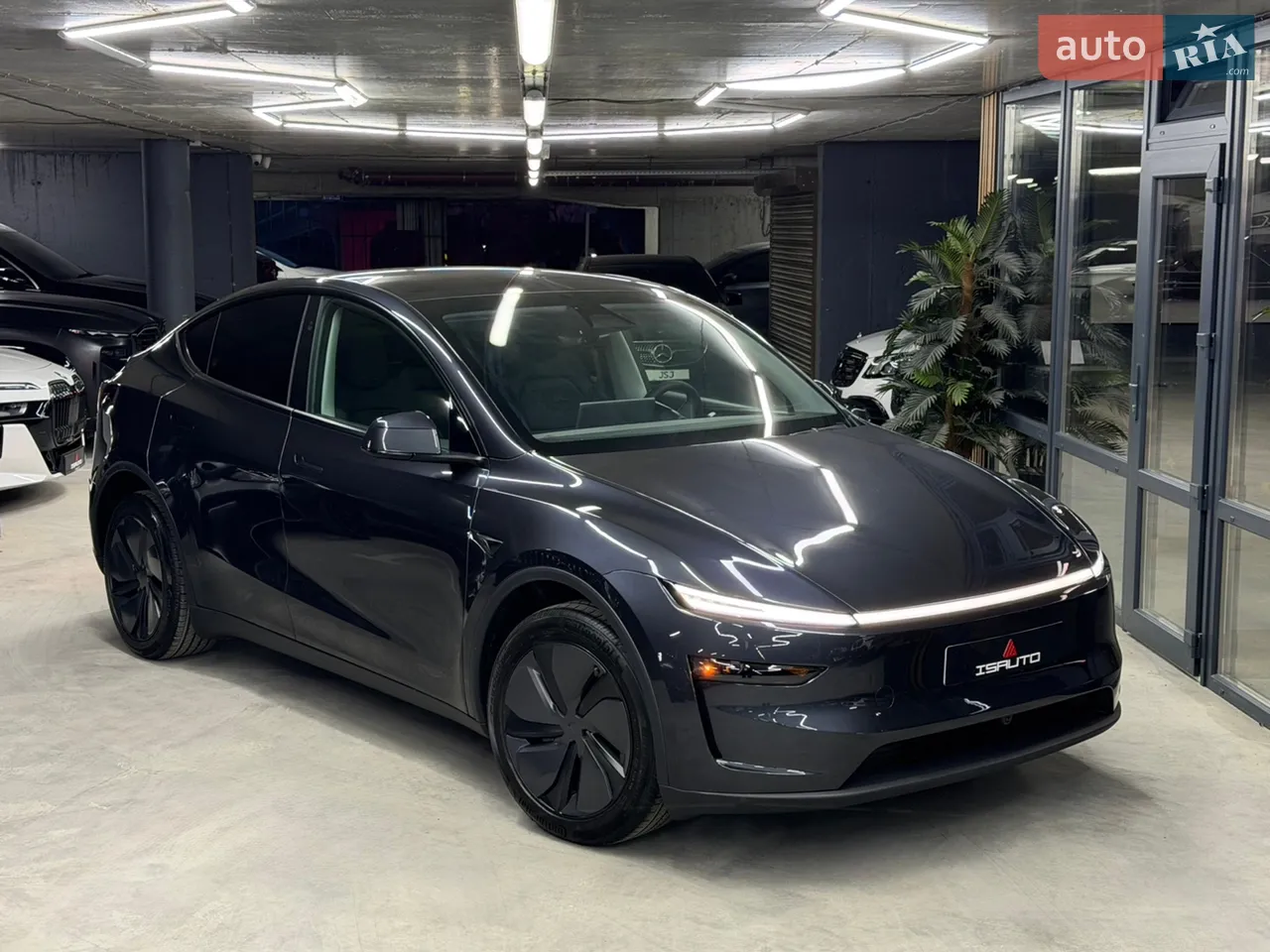 2025 Tesla Model Y - мініатюра 41