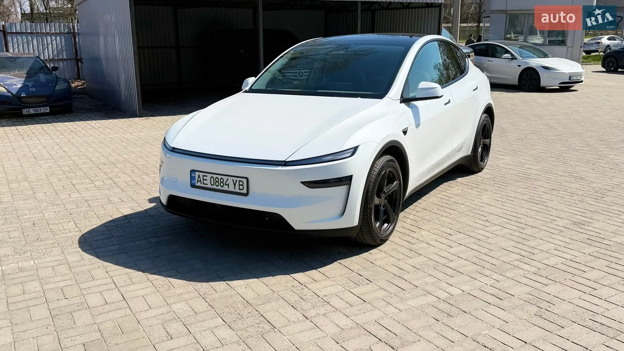 2025 Tesla Model Y - мініатюра 37