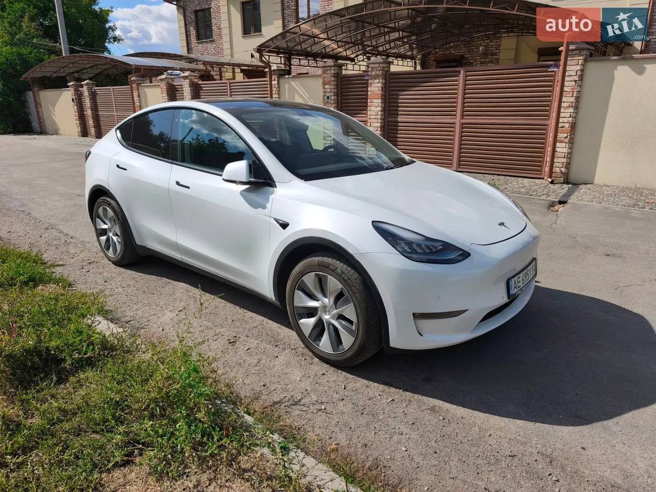 2020 Tesla Model Y - мініатюра 36