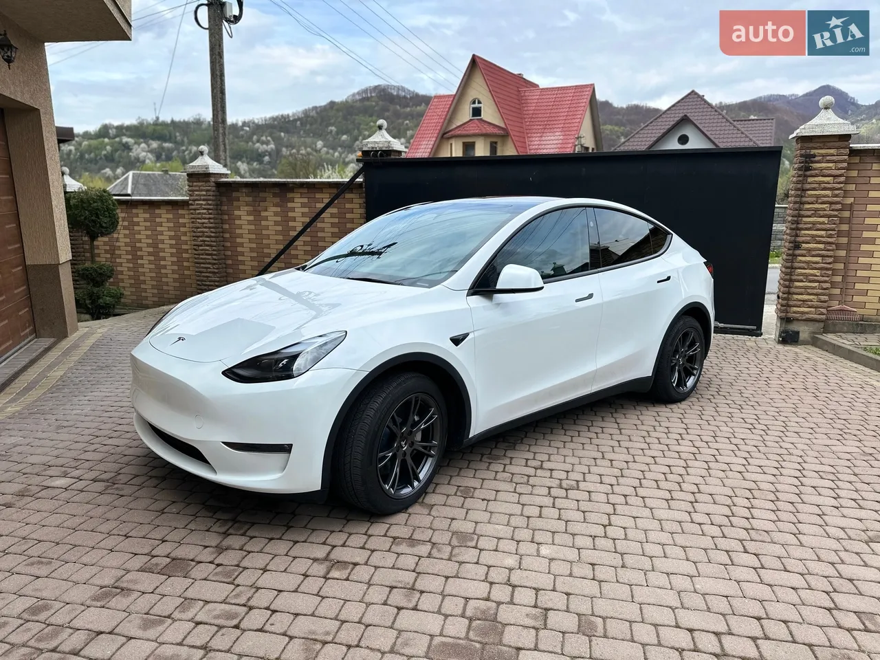 2024 Tesla Model Y - мініатюра 26