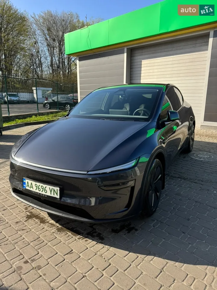 2025 Tesla Model Y - мініатюра 24