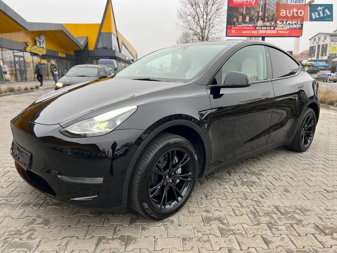 2024 Tesla Model Y - мініатюра 27