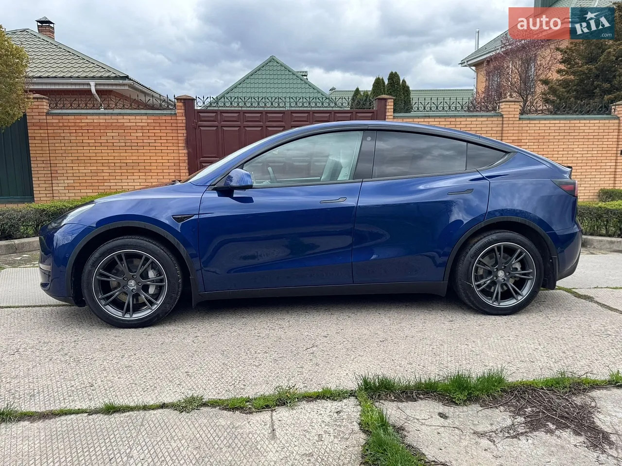 2021 Tesla Model Y - мініатюра 23