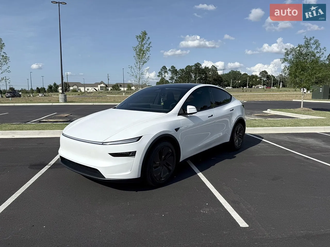 2025 Tesla Model Y - мініатюра 7
