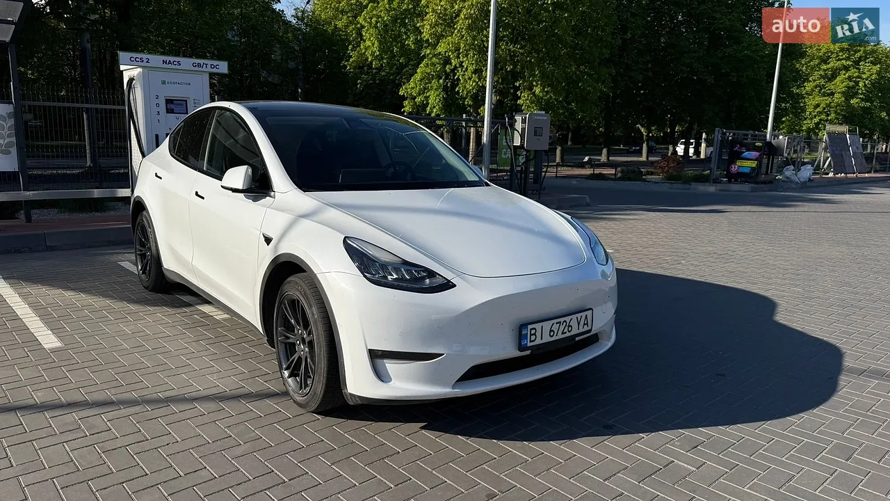 2022 Tesla Model Y - мініатюра 9