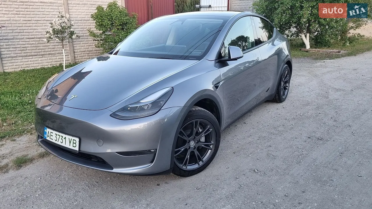 2025 Tesla Model Y - мініатюра 26