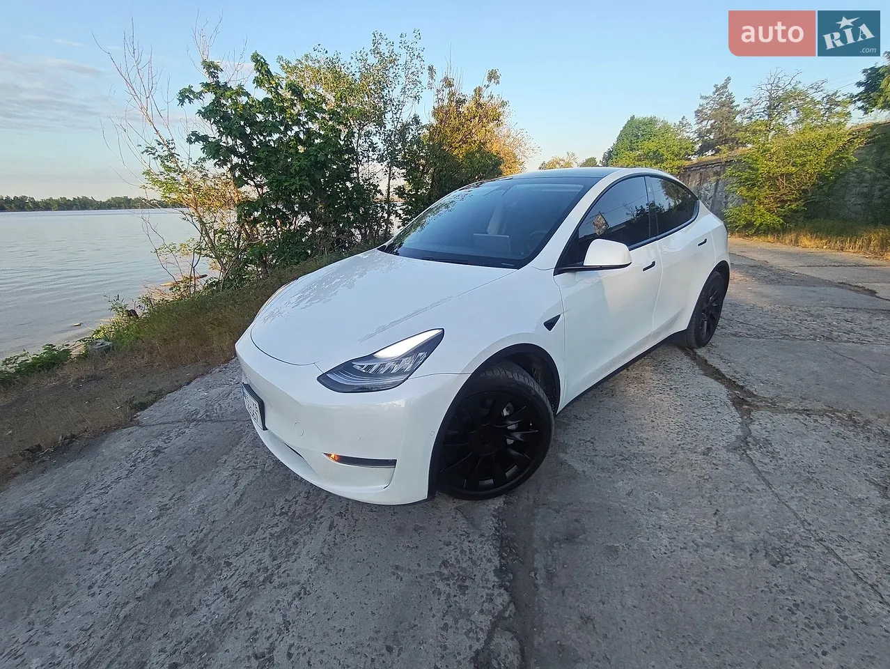 2020 Tesla Model Y - мініатюра 29