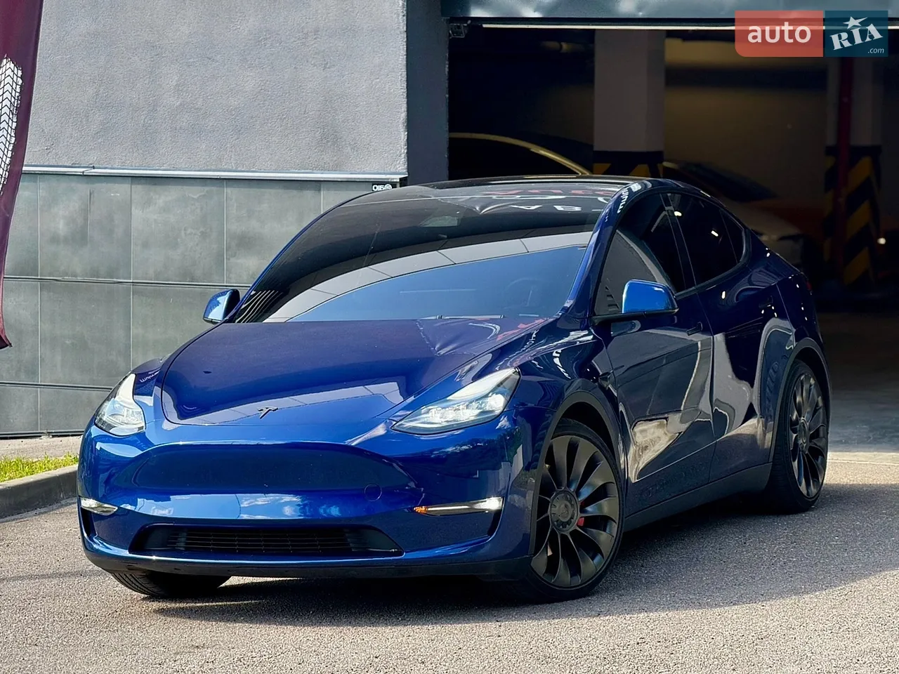 2023 Tesla Model Y - мініатюра 39