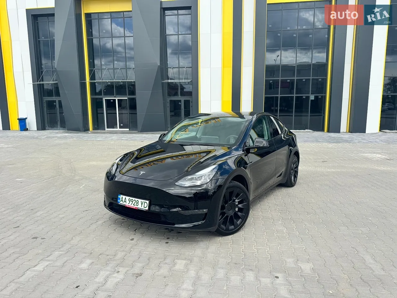 2023 Tesla Model Y - мініатюра 30