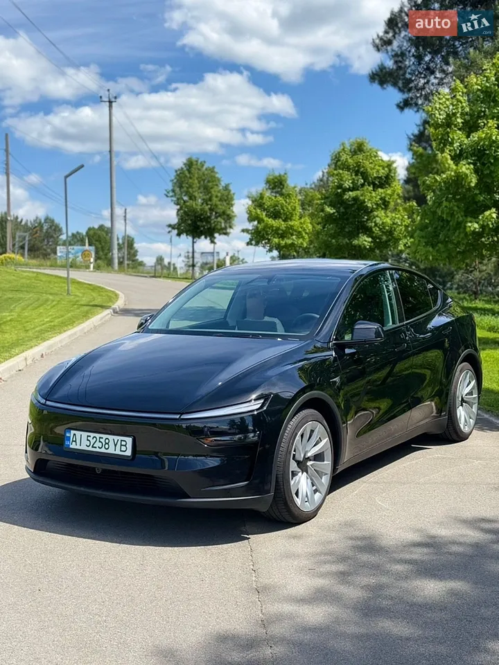 2025 Tesla Model Y - мініатюра 25