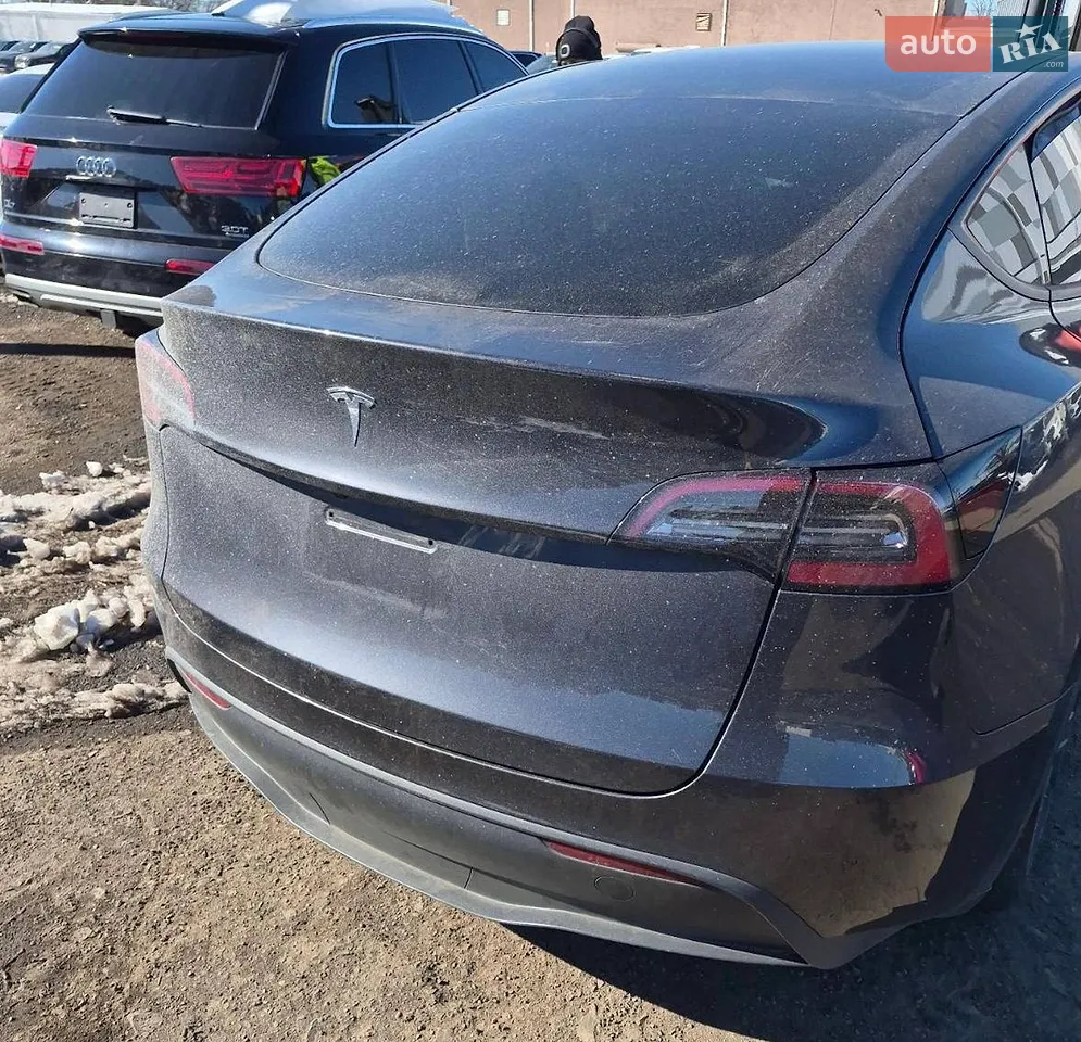 2025 Tesla Model Y - мініатюра 20