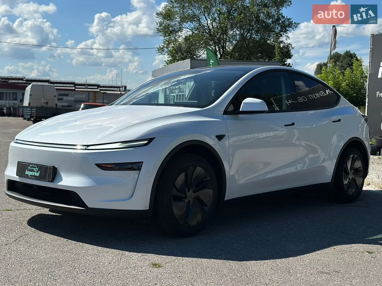 2025 Tesla Model Y - мініатюра 33