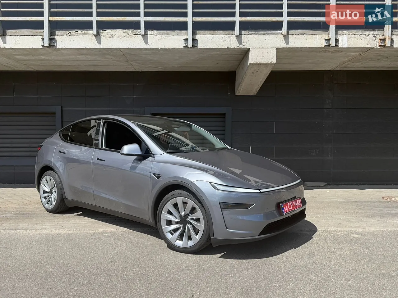 2025 Tesla Model Y - мініатюра 23
