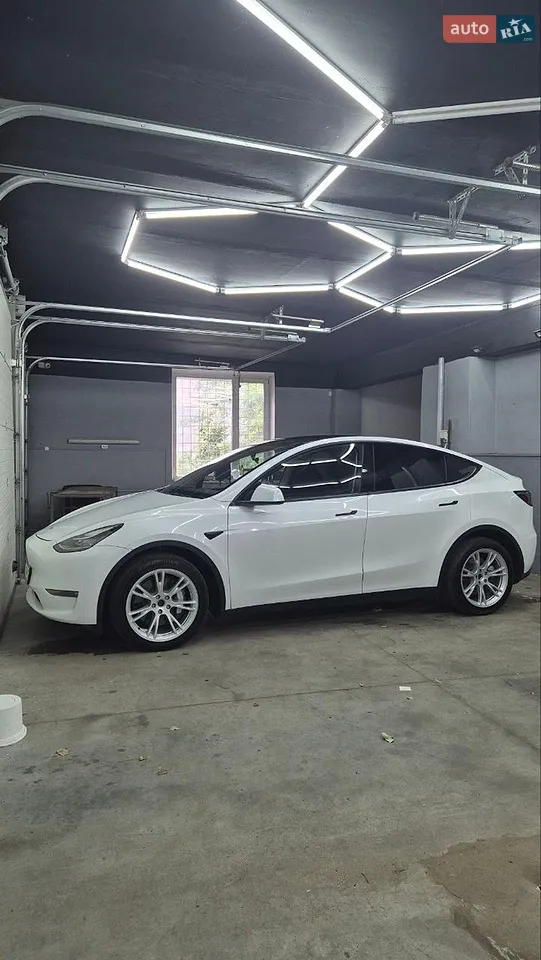 2023 Tesla Model Y - мініатюра 31
