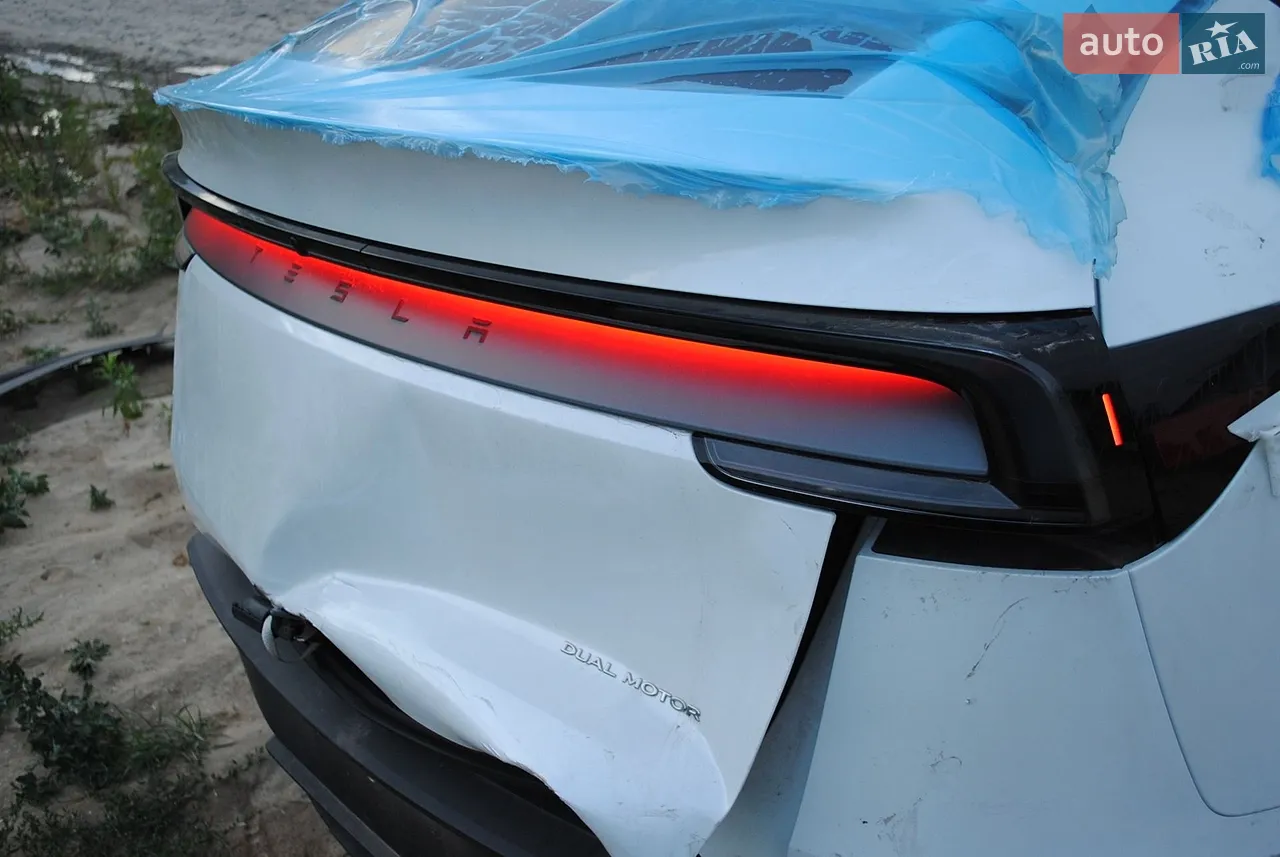 2025 Tesla Model Y - мініатюра 68