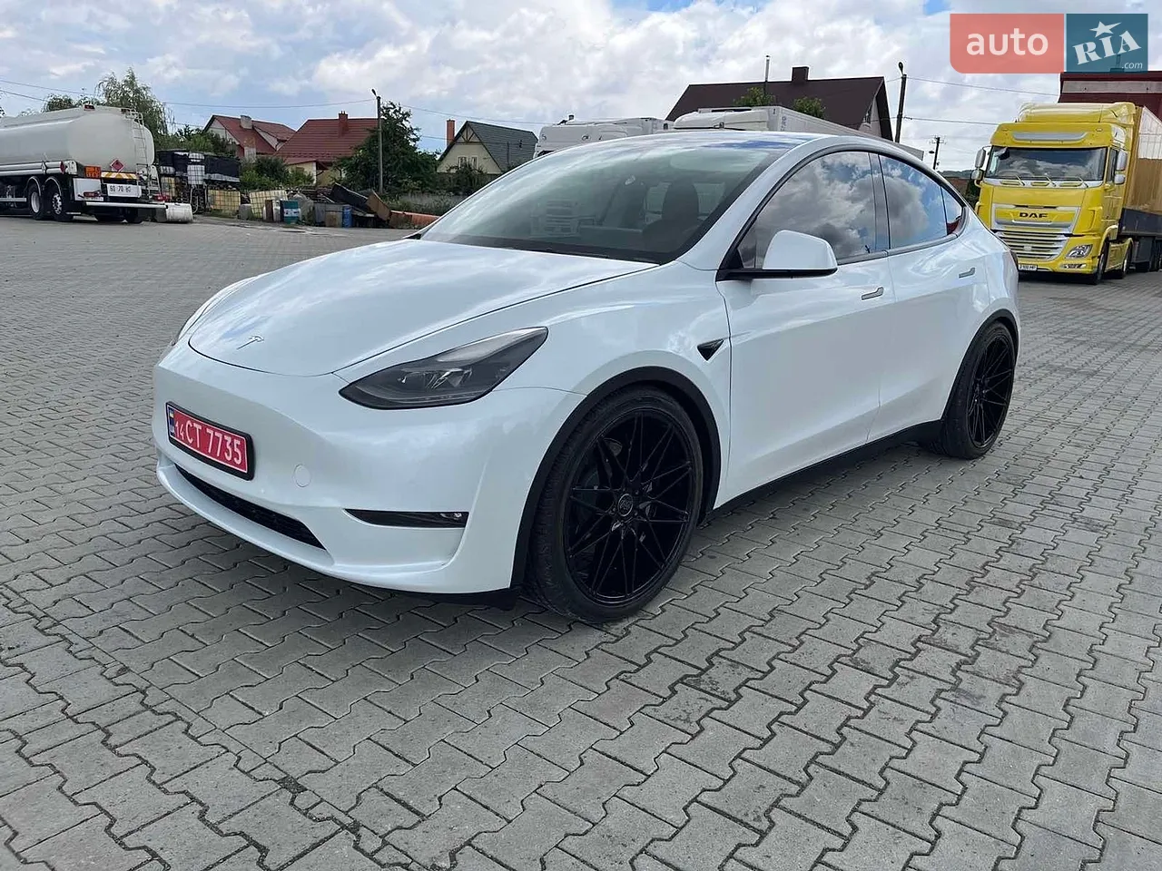 2021 Tesla Model Y - мініатюра 23