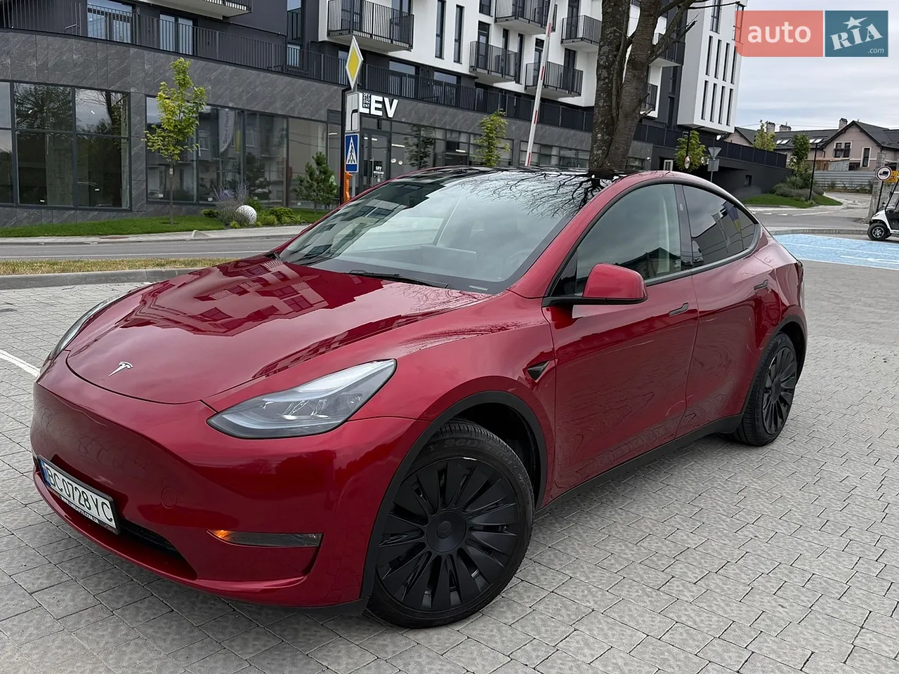2024 Tesla Model Y - мініатюра 17