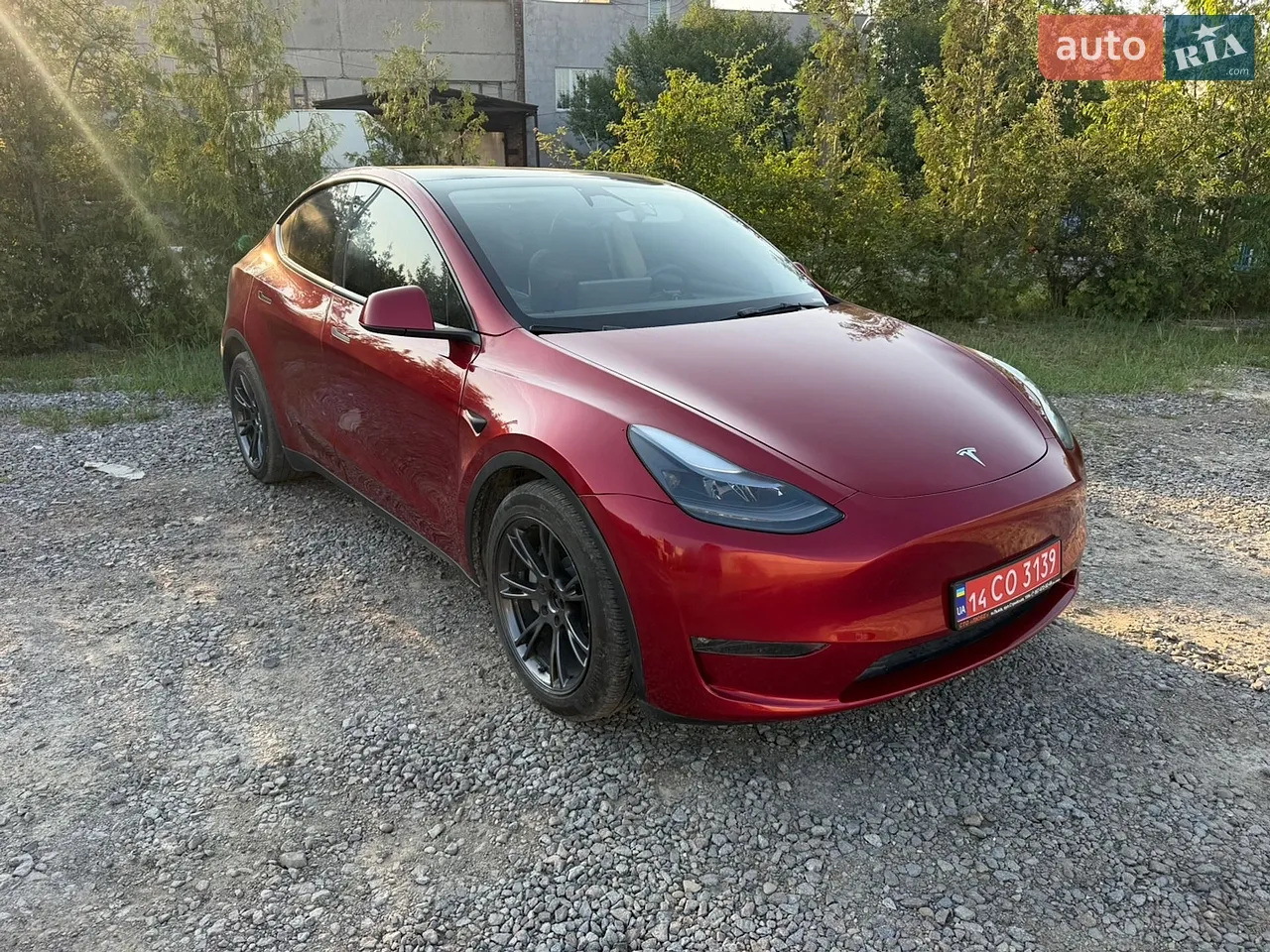 2025 Tesla Model Y - мініатюра 12