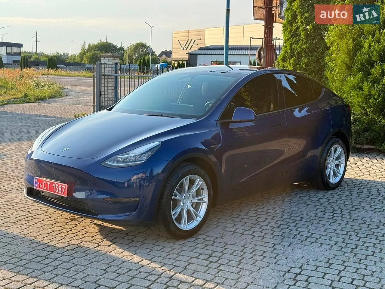 2023 Tesla Model Y - мініатюра 24