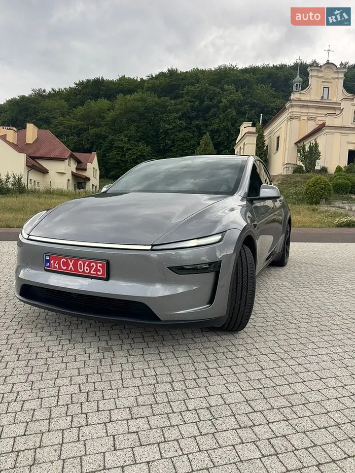 2025 Tesla Model Y - мініатюра 29
