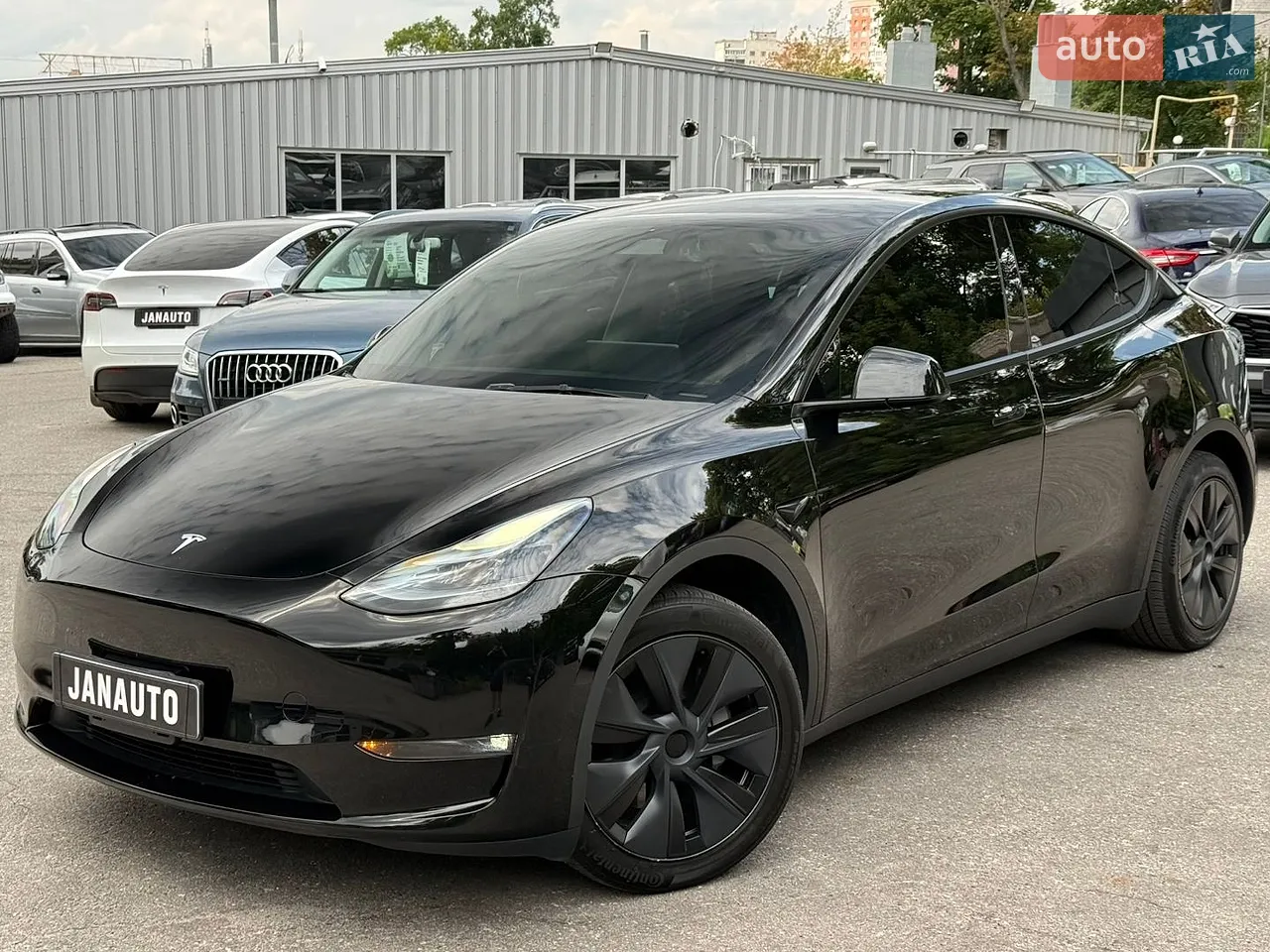 2024 Tesla Model Y - мініатюра 27