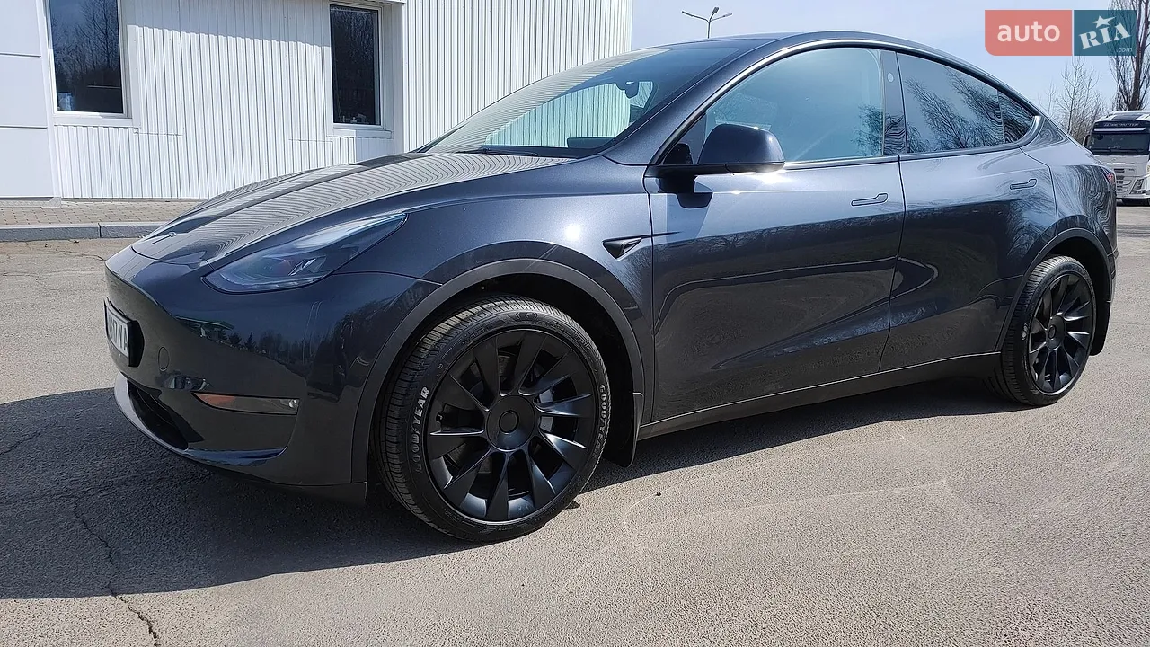 2025 Tesla Model Y - мініатюра 19