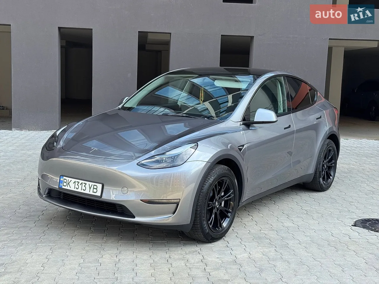2025 Tesla Model Y - мініатюра 33