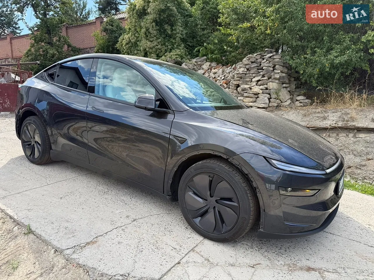 2025 Tesla Model Y - мініатюра 26