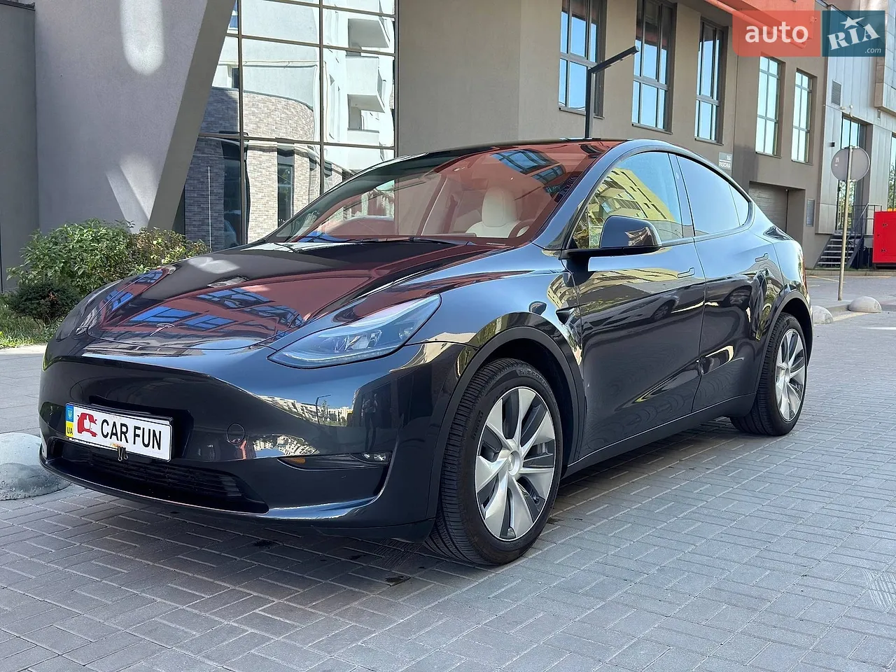 2024 Tesla Model Y - мініатюра 32