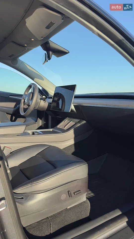 2023 Tesla Model Y - мініатюра 28