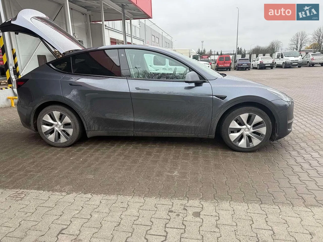 2023 Tesla Model Y - мініатюра 11