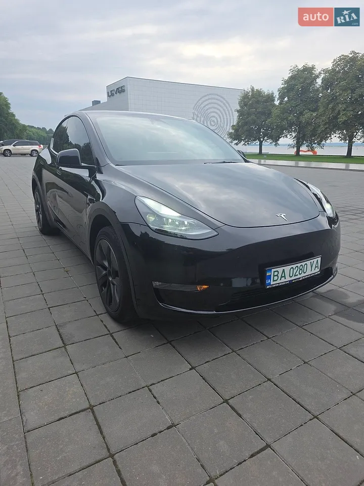 2024 Tesla Model Y - мініатюра 24