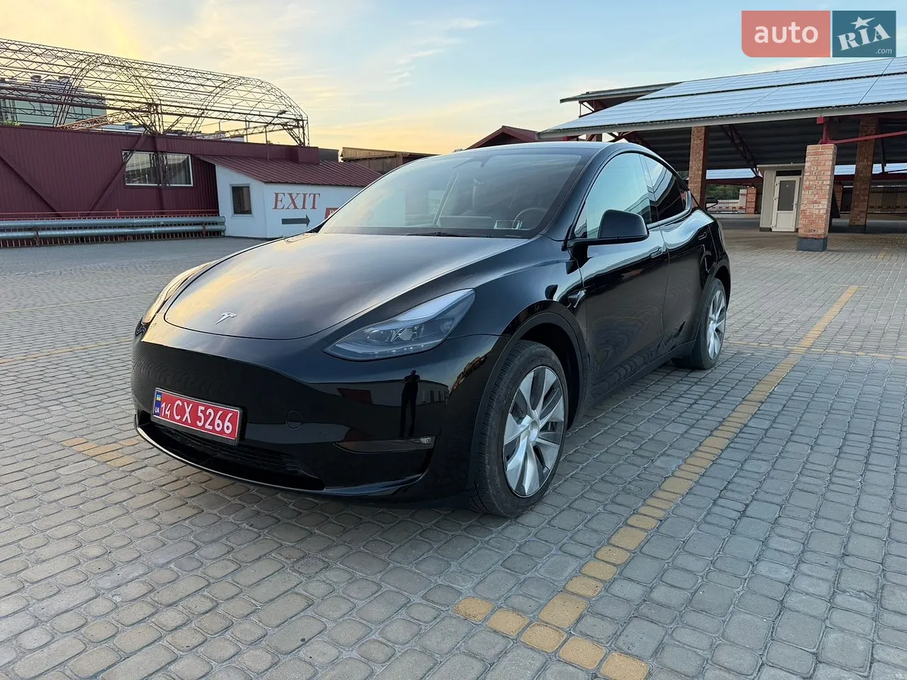 2023 Tesla Model Y - мініатюра 28