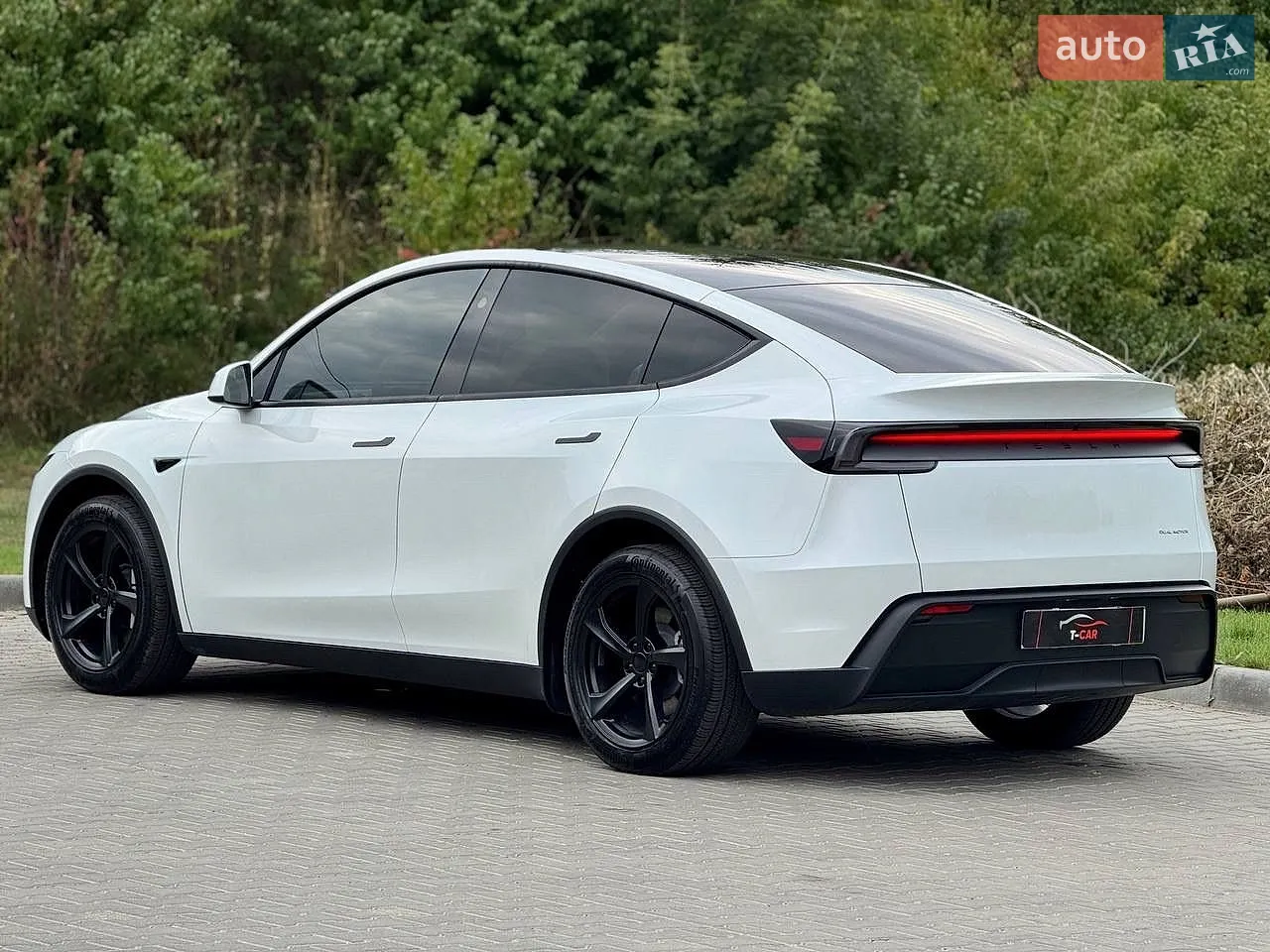 2025 Tesla Model Y - мініатюра 20